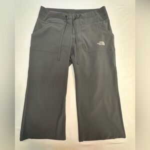 The North Face TNF Apex Charcoal Outdoor Women’s Cropped Capri Pants Size Small